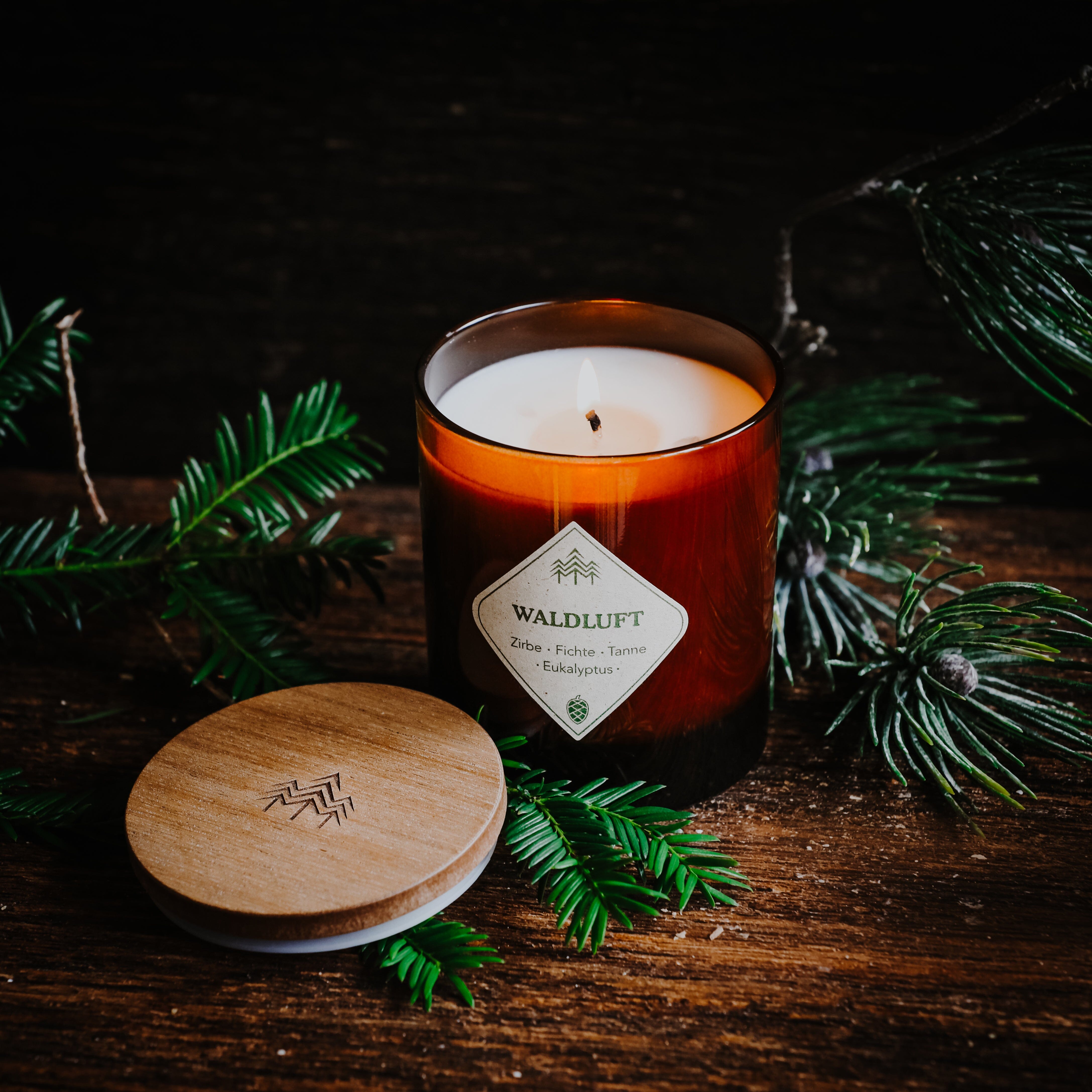 Waldluft Kerze (🌲)