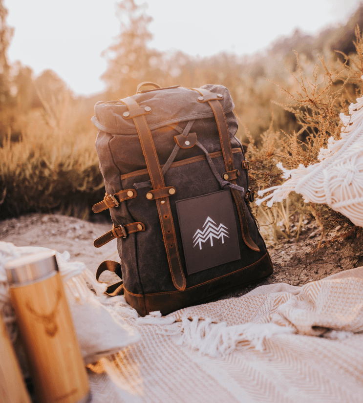 Rucksack mit Patch (🌲)